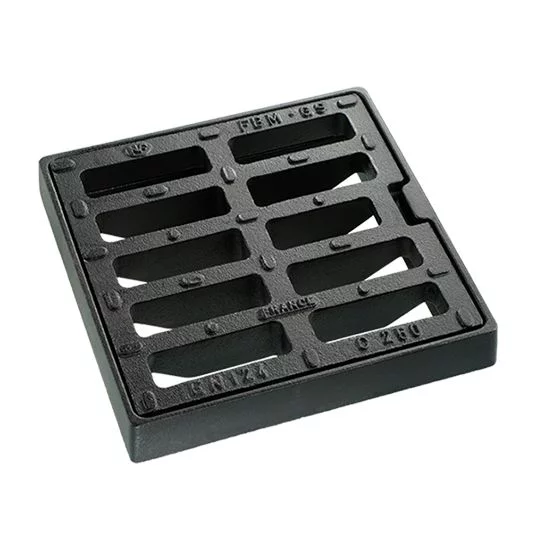 Grille plate 700 avec cadre Classe C250